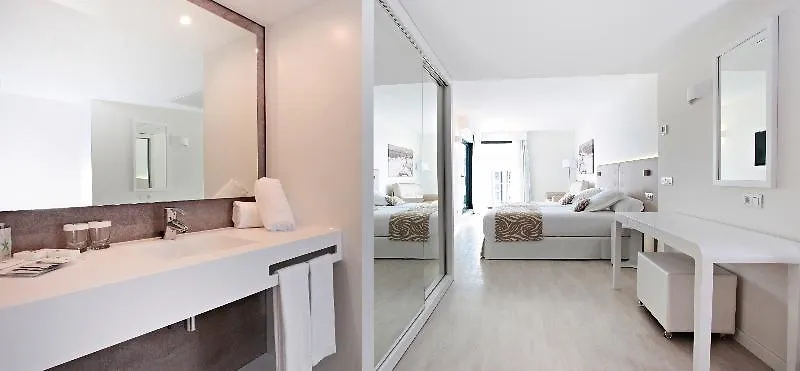 Iberostar Waves Cala Millor - Adults Only Hotel